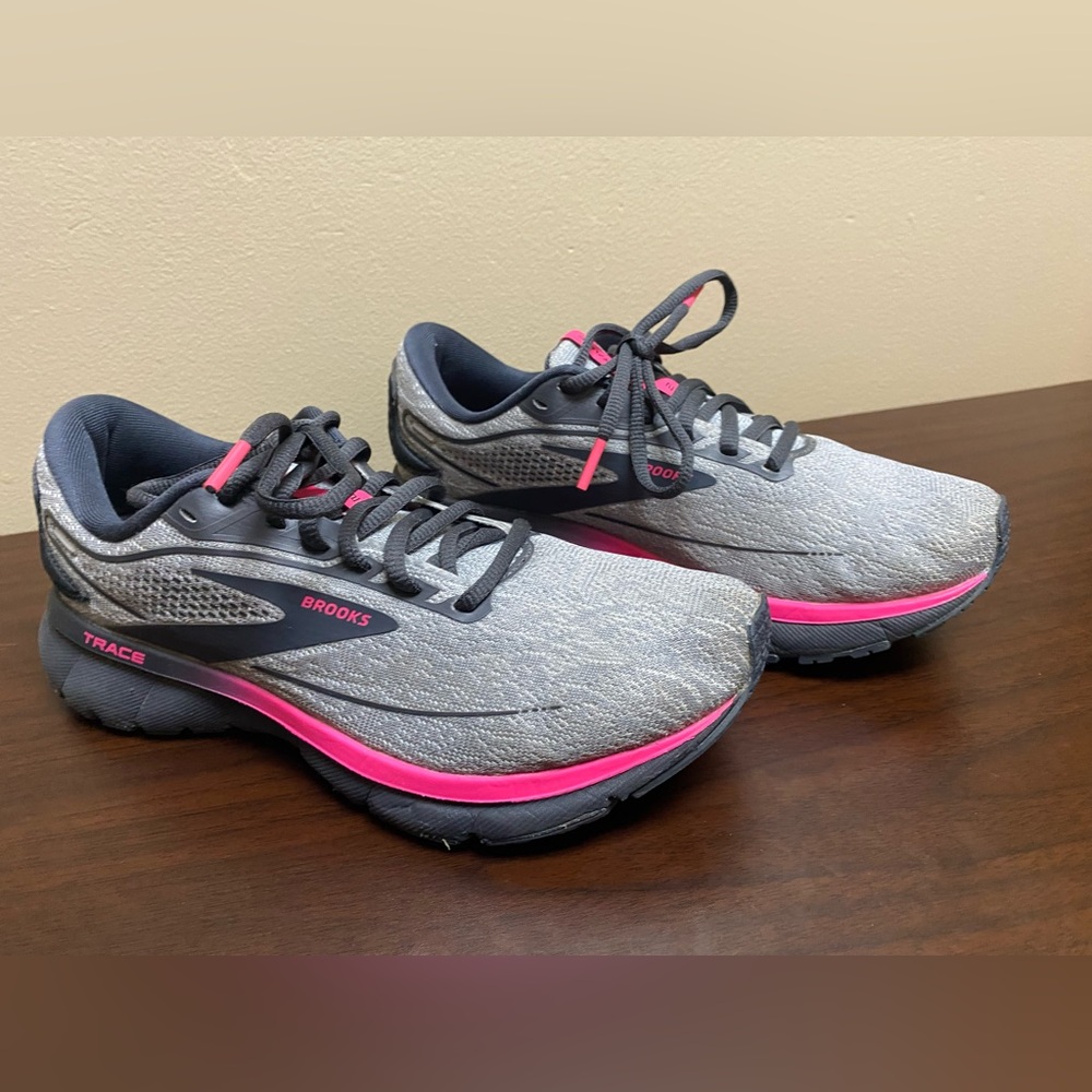 BROOKS Trace 2 running women’s shoes size: 7 code no# 1203751B038 - Picture 13 of 17